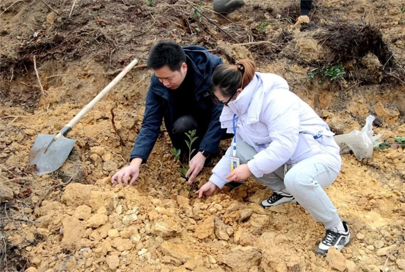 1674983904342145.jpg 103.jpg