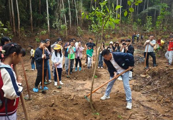 1747299193493328.jpg 2 (1).jpg