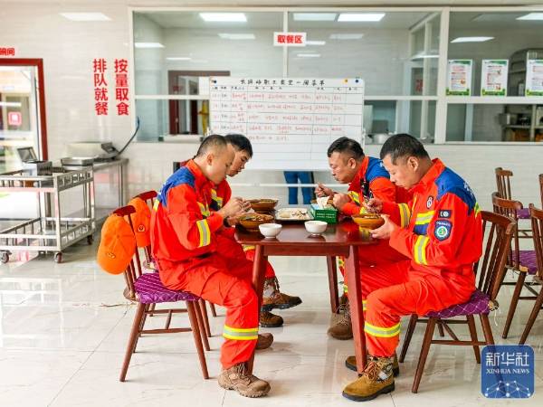 1751854584258883.jpg 23.jpg