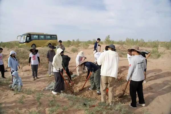 1757555280419957.jpg 4 (1).jpg