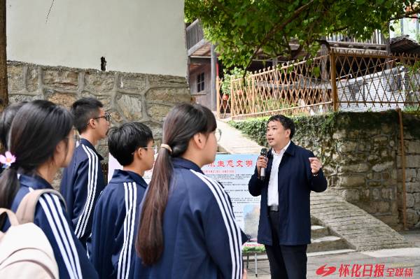 1758680678302279.jpg 2 (1).jpg