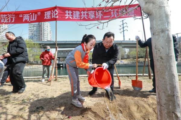 1764571961973782.jpg 2.jpg